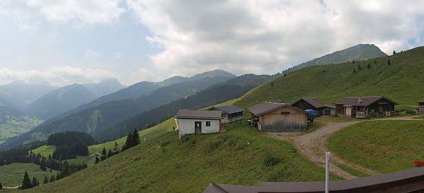 Panorama vanaf het terras van de Kobinger Hütte