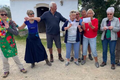 Gusta, Yvonne, Theo, Tiny v Z, Hetty, Roos, Ida V, Riet