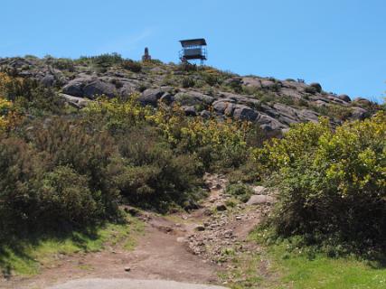 De uitkijktoren op de Picota, de op een na hoogste top van het Monchique gebied (773 m)