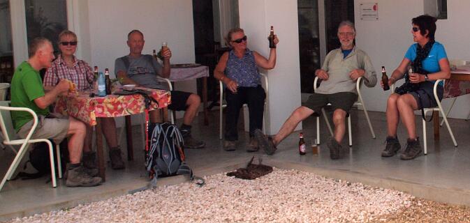 Ons reisgezelschap v.l.n.r 2 Engelsen, 2 Australiërs en 2 Schotten