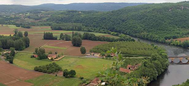 Panorama van de Dordogne vallei