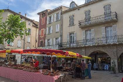 Provencaalse markt en Le Jardin des Arômes
