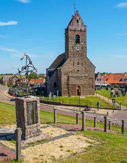 N.H. Kerk van Wierum, een van de oudste kerktorens van Friesland
