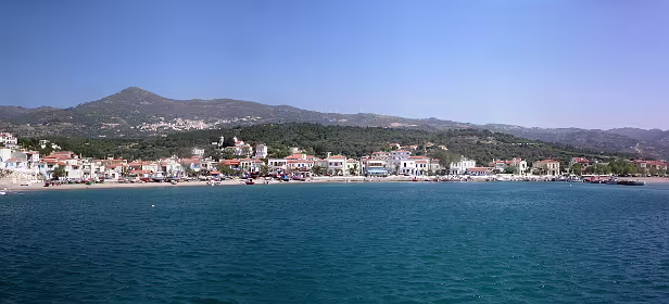 Panorama van Ormos Marathokambou