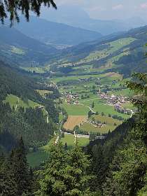 Het dal van Aschau naar Kirchberg