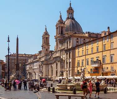 Rome<br>Piazza Navona met rechts de Neptunusfontein