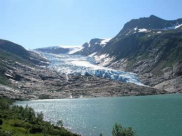 Uitzicht tijdens de wandeling naar de gletsjer
