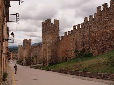 Stadsmuren van Montblanc