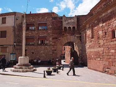 De poort van Prades die we ook als replica zagen in het Poble Espagnol in Barcelona