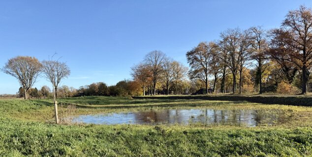 14: IMG_7593<br>Rechts de Aadijk