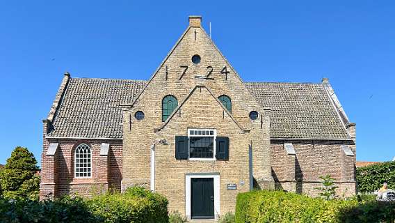 De kerk in Oosterend