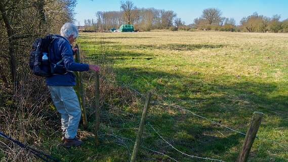 We moesten hier veel hekken open maken.